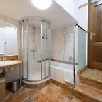 Marivi - Luxury Above The Znjan Apartman Split