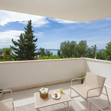 Marivi - Luxury Above The Znjan Apartamento Split