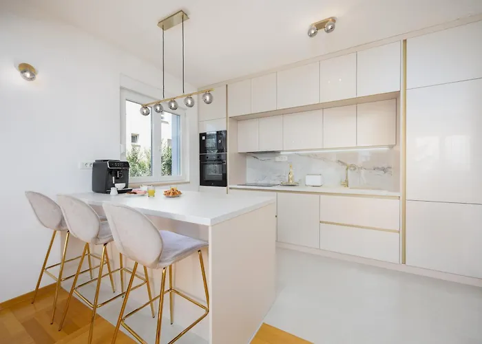 Apartman Marivi - Luxury Above The Znjan