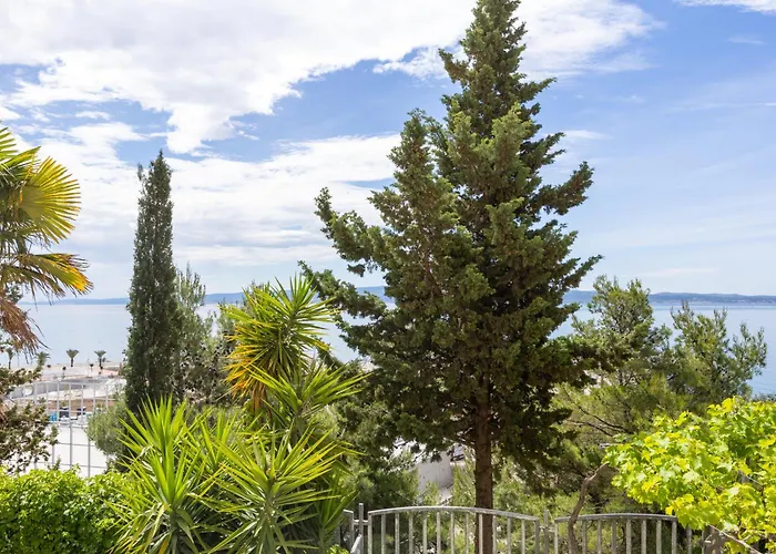 Marivi - Luxury Above The Znjan Apartman *