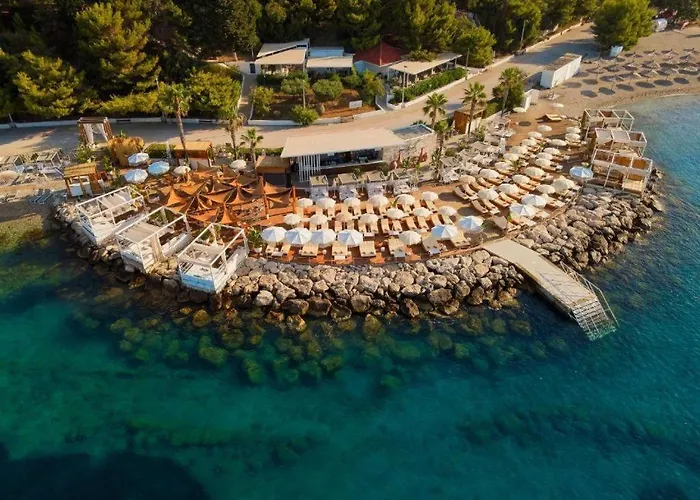 Marivi - Luxury Above The Znjan